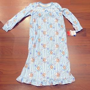 NWT fleece frozen long nightgown